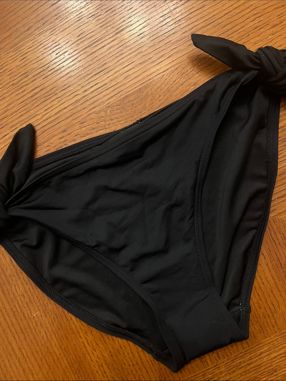 Kate Spade Medium Black Side-Tie Bikini Bottoms. B35